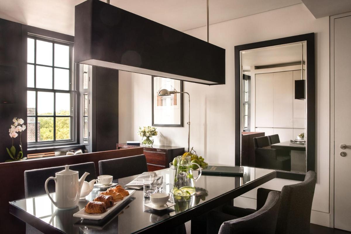 Grosvenor House Suites