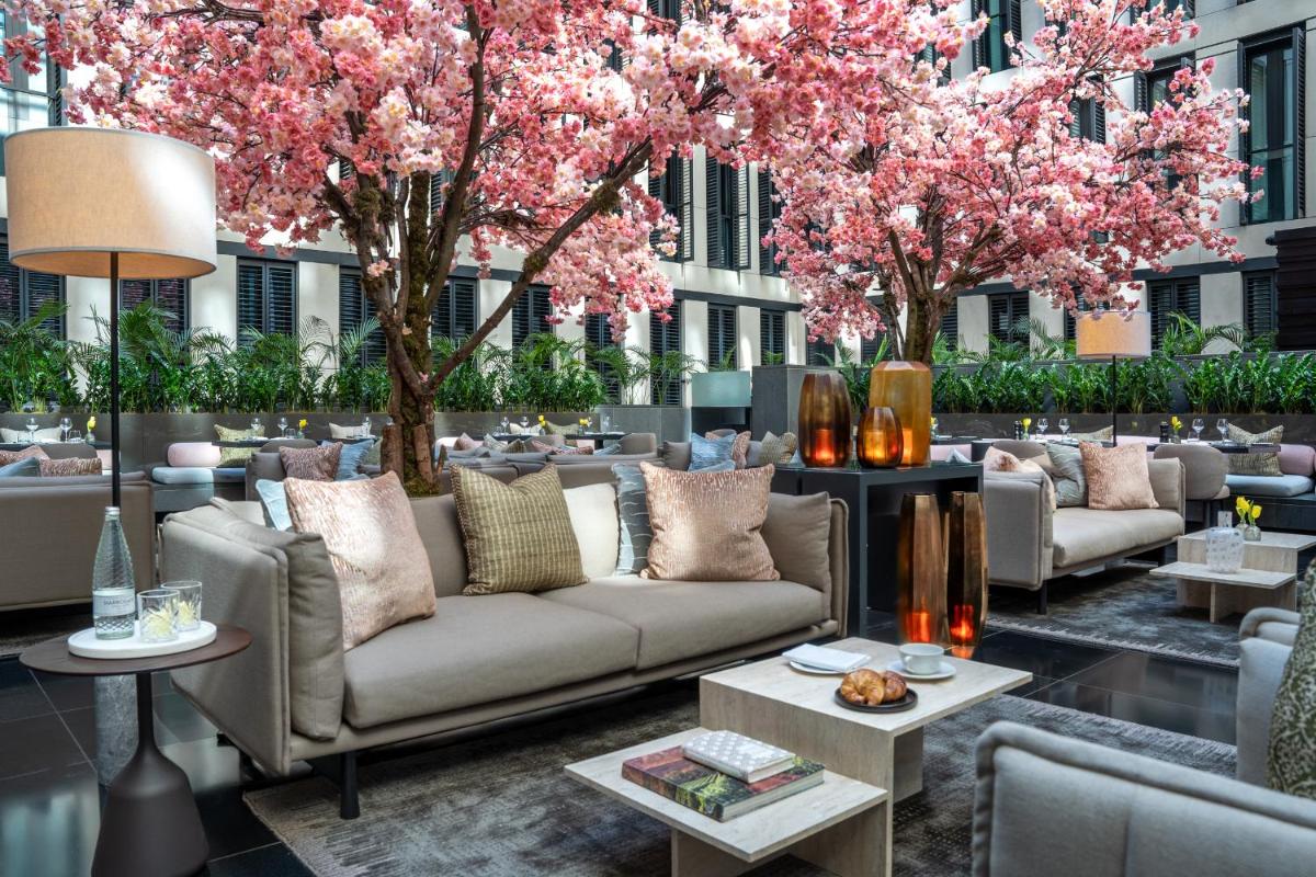 Grosvenor House Suites