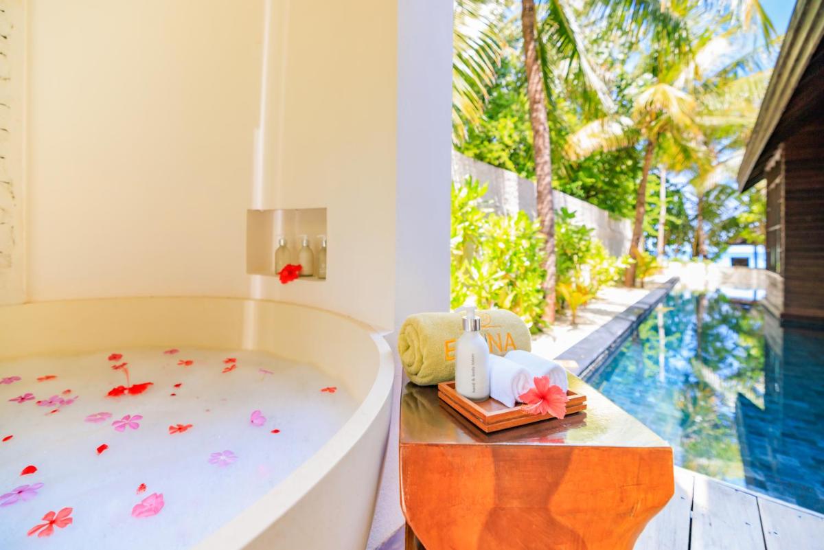 OZEN RESERVE BOLIFUSHI - Luxury All Inclusive with Free Transfers