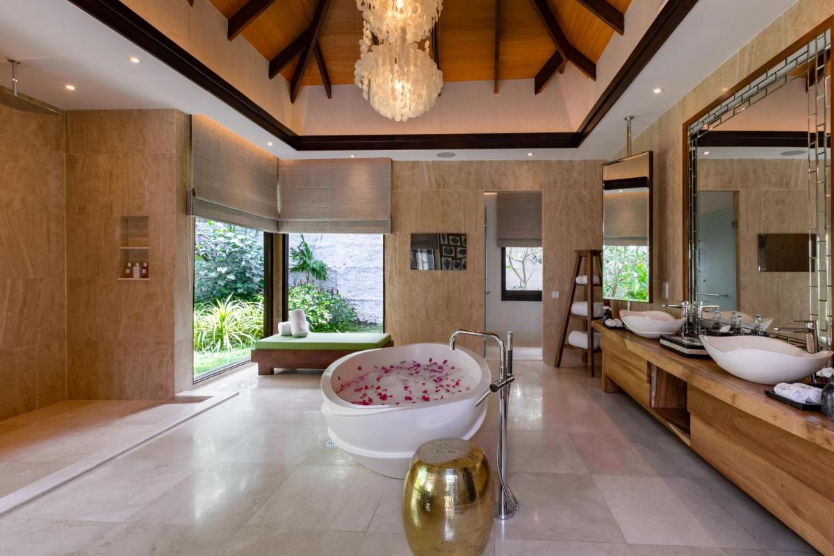 OZEN RESERVE BOLIFUSHI - Luxury All Inclusive with Free Transfers