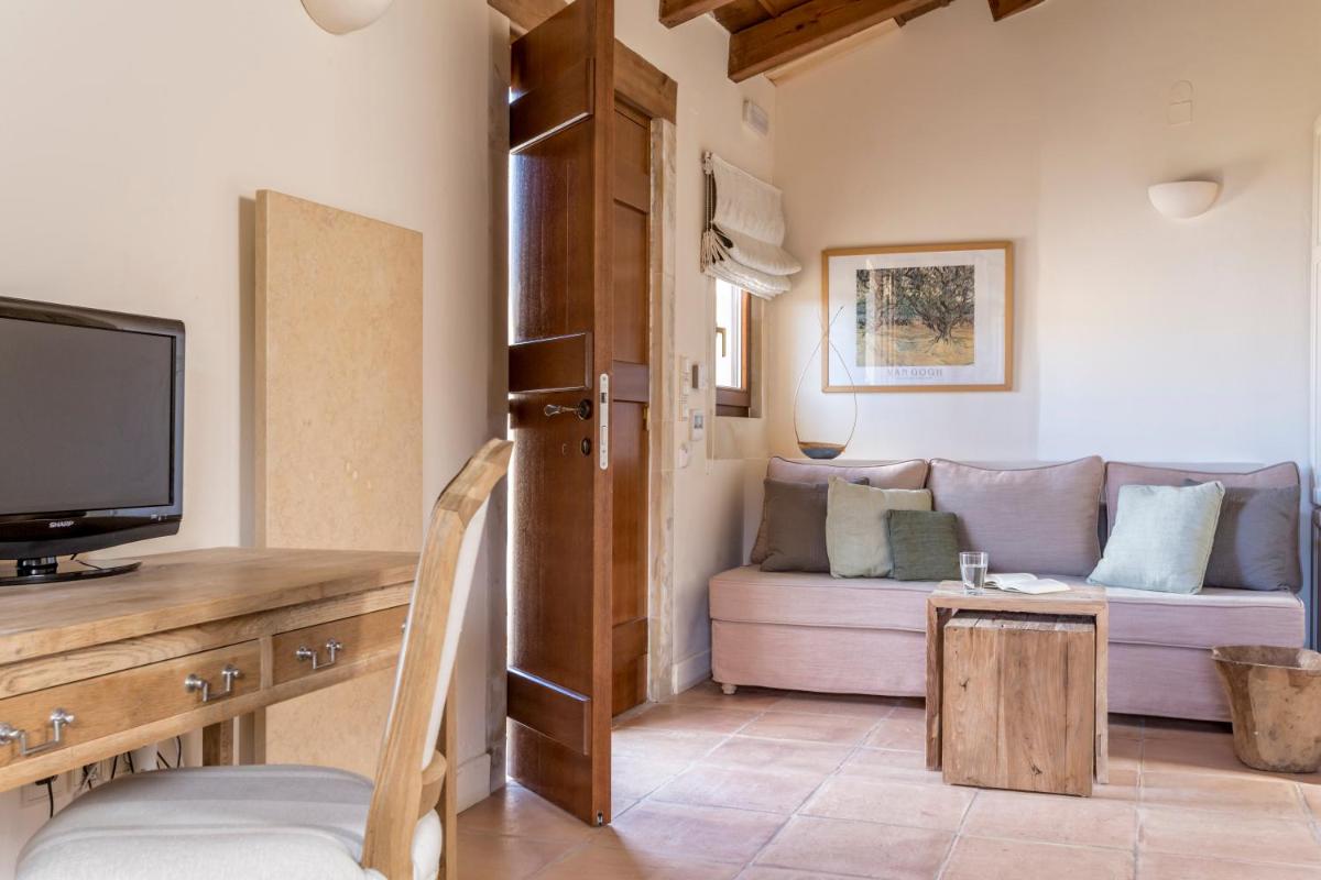 Kapsaliana Village Hotel