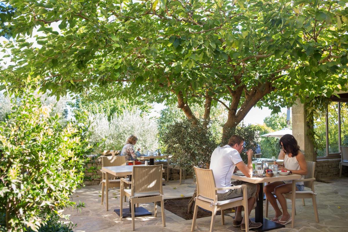 Kapsaliana Village Hotel