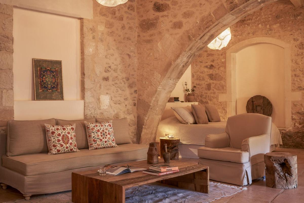 Kapsaliana Village Hotel