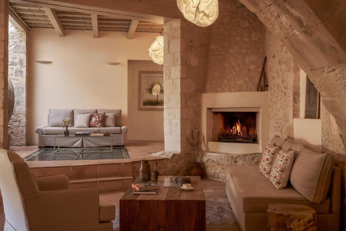 Kapsaliana Village Hotel