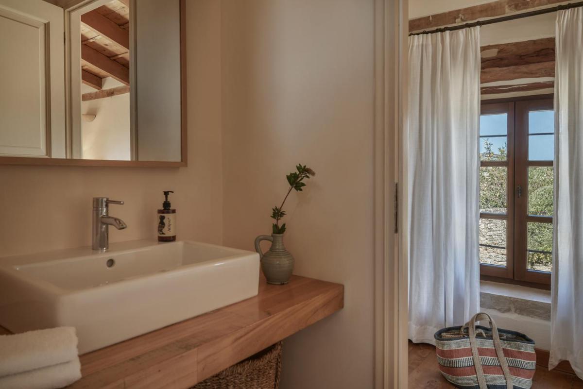 Kapsaliana Village Hotel