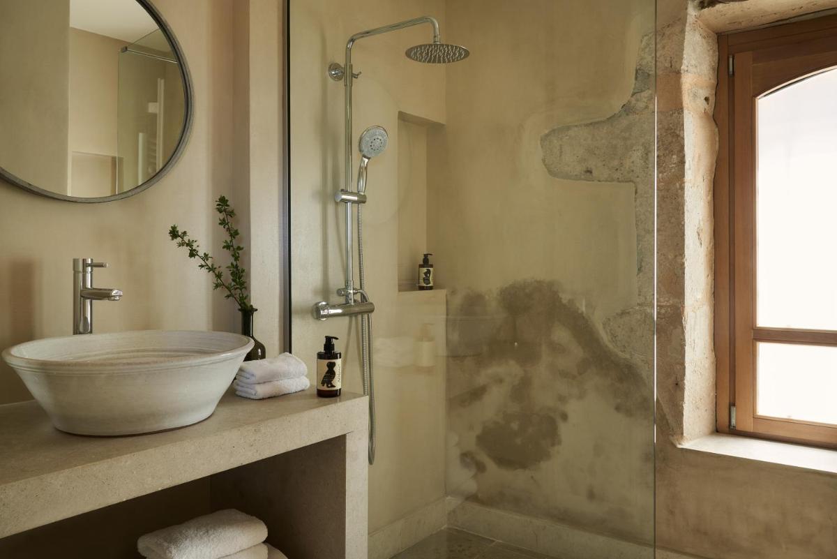 Kapsaliana Village Hotel