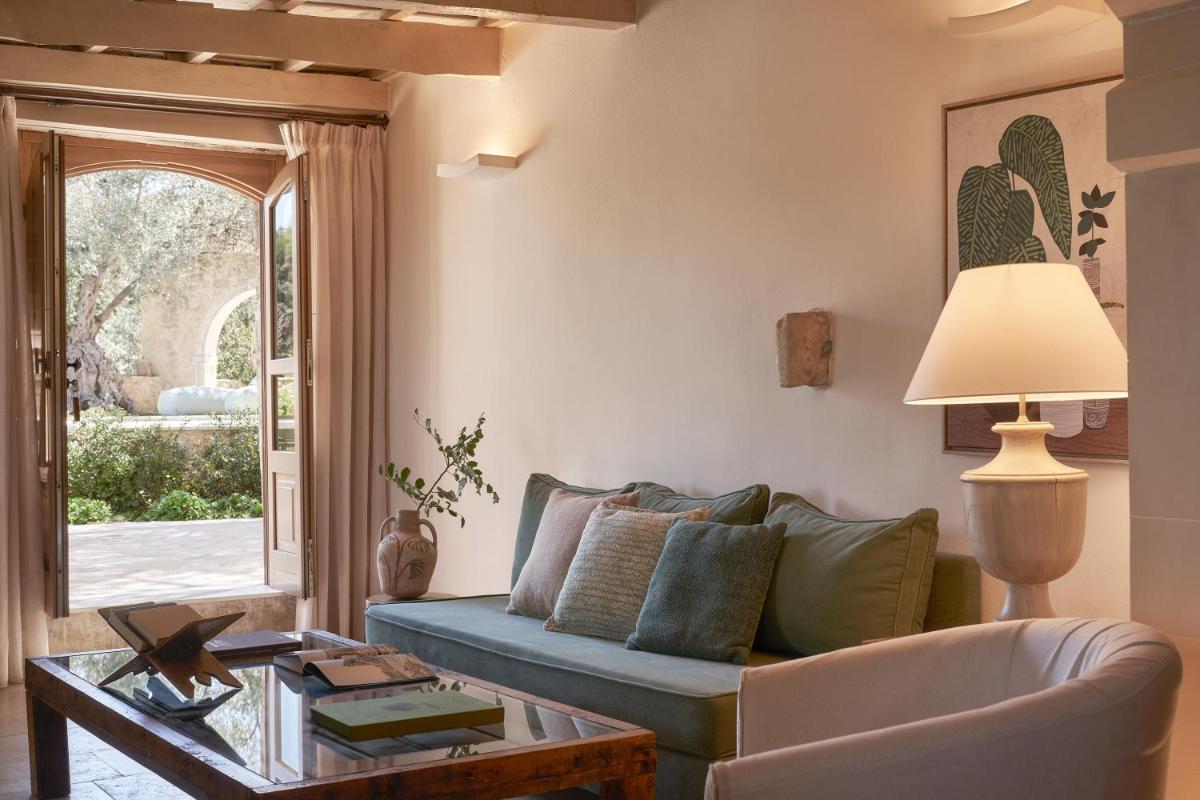 Kapsaliana Village Hotel