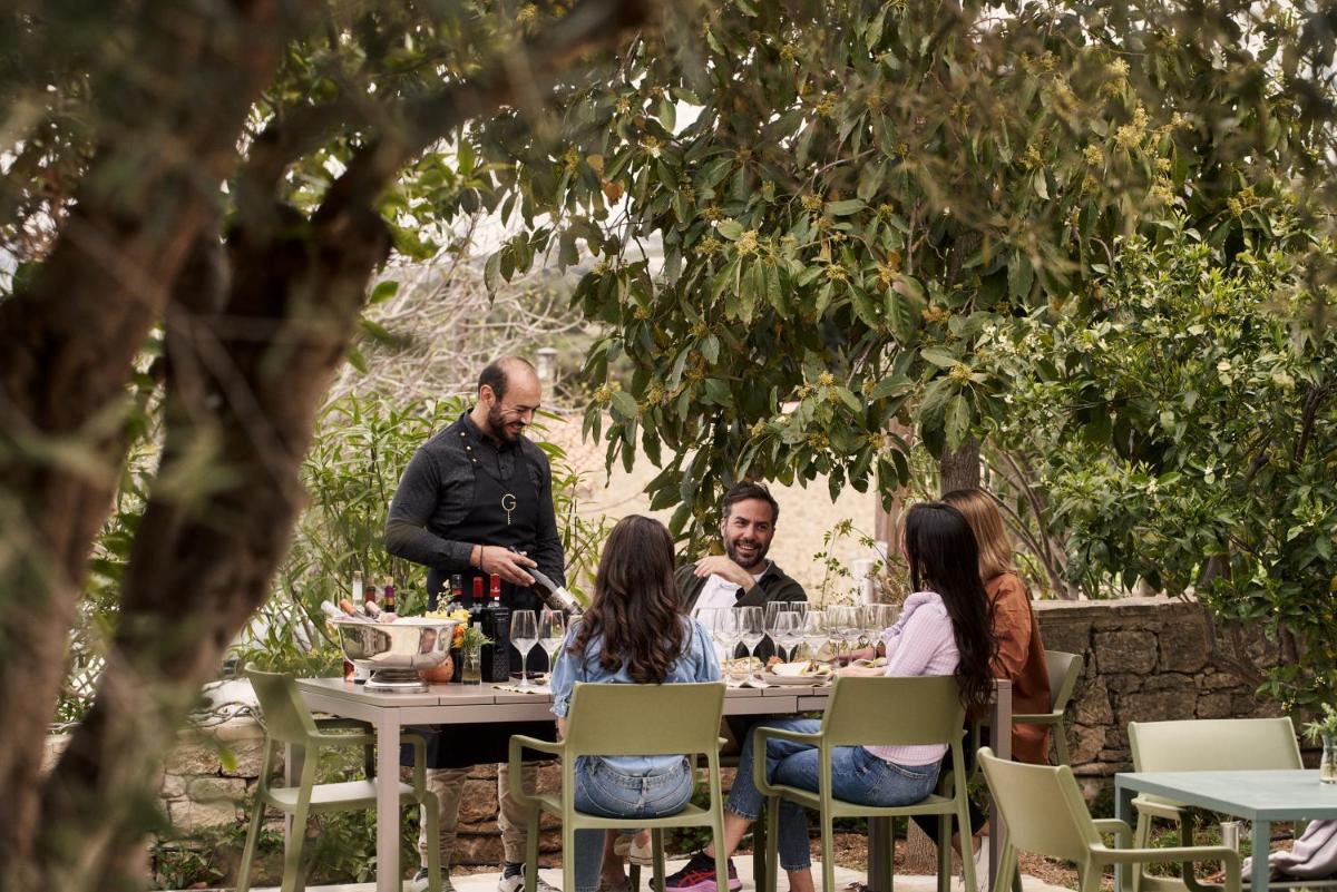 Kapsaliana Village Hotel