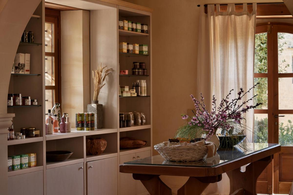 Kapsaliana Village Hotel