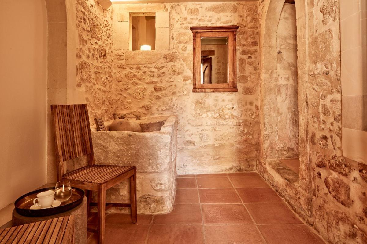 Kapsaliana Village Hotel