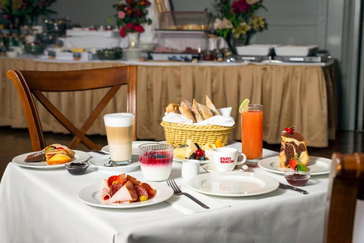 Károlyi Kastély Hotel & Restaurant