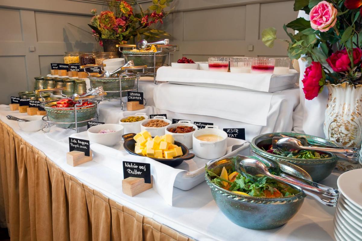 Károlyi Kastély Hotel & Restaurant