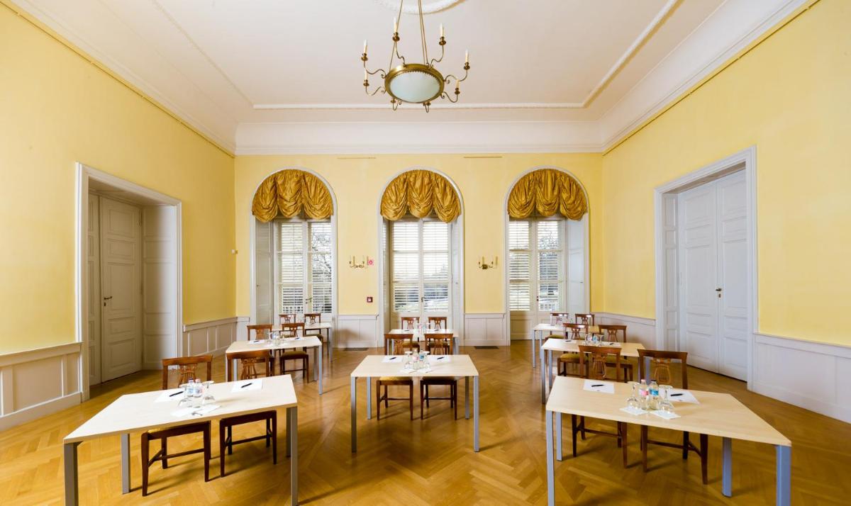 Károlyi Kastély Hotel & Restaurant