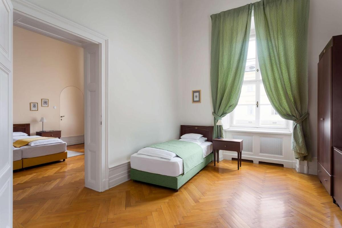 Károlyi Kastély Hotel & Restaurant