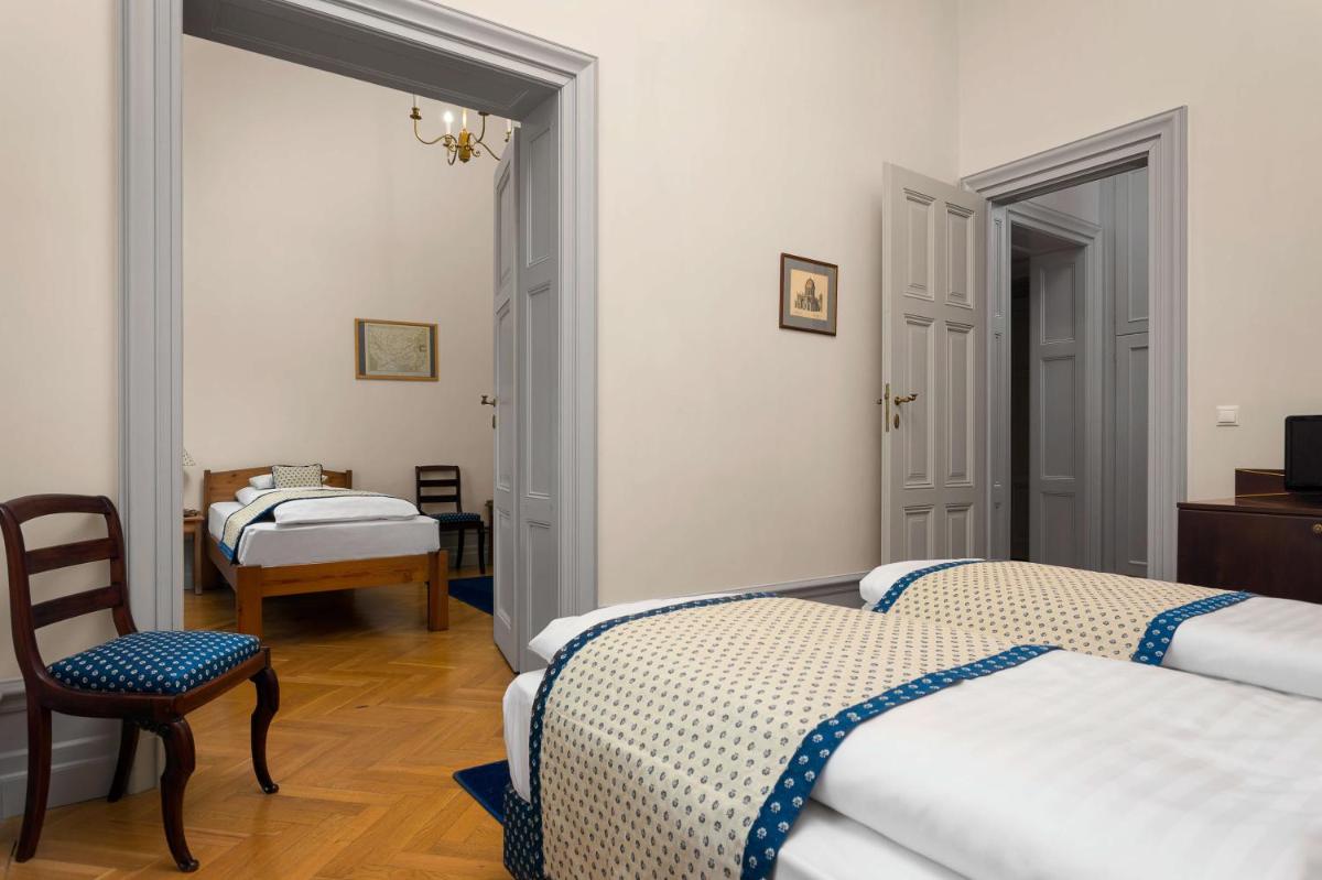 Károlyi Kastély Hotel & Restaurant