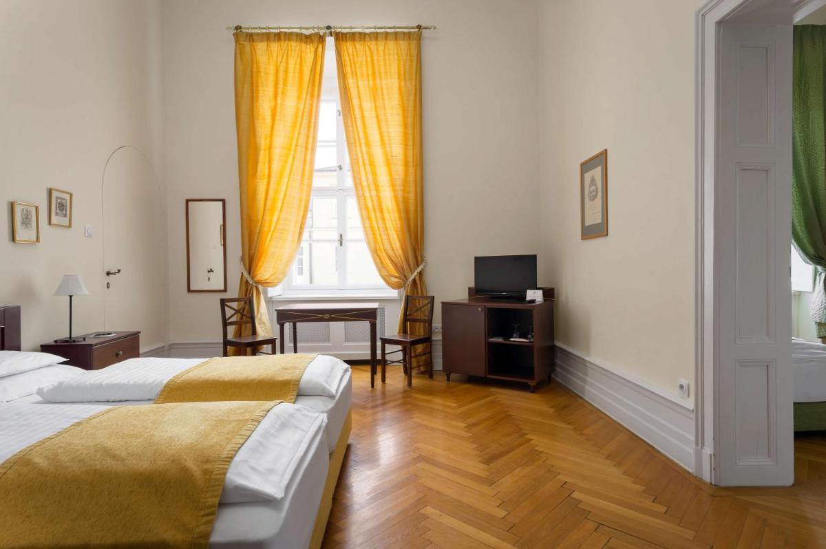 Károlyi Kastély Hotel & Restaurant