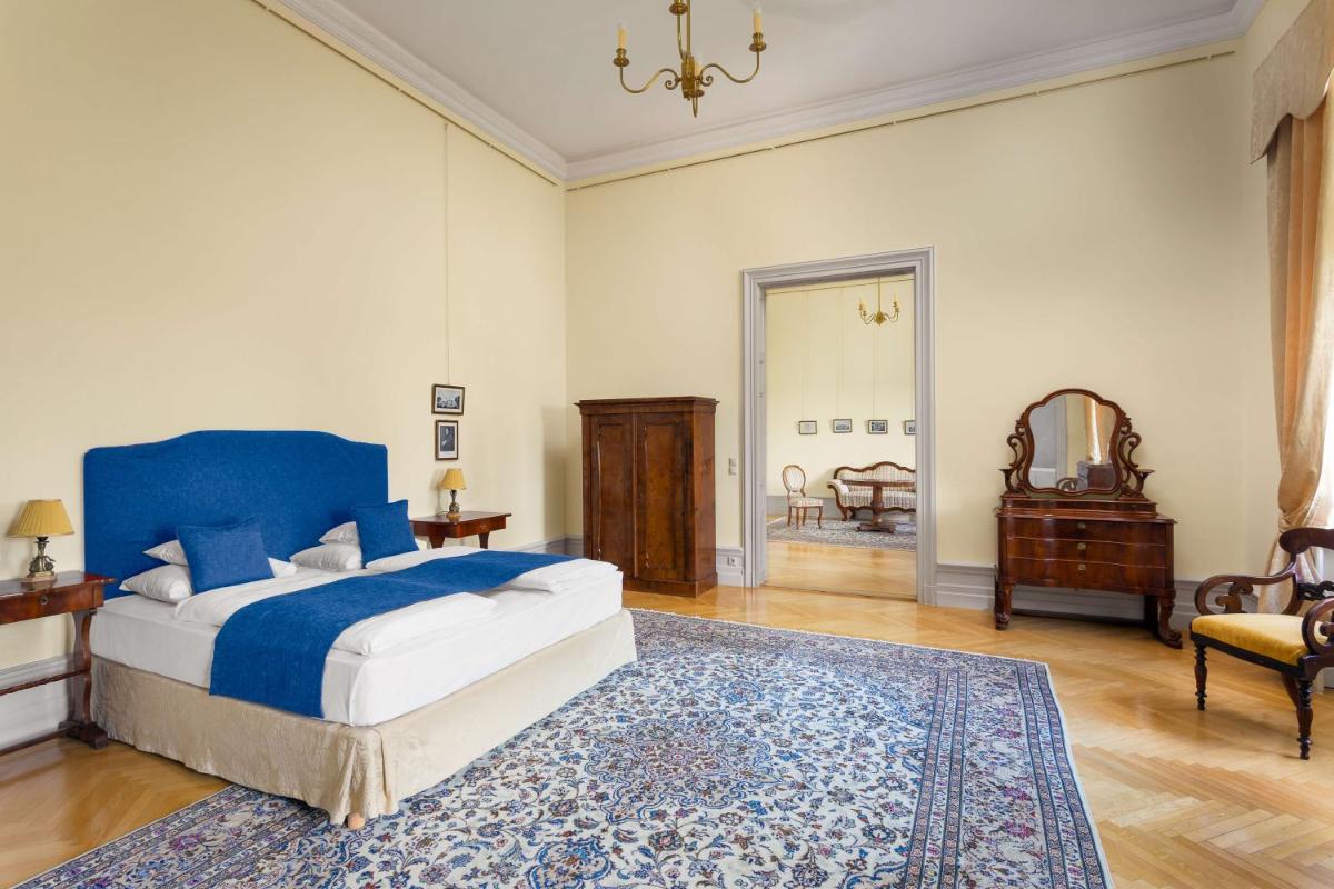 Károlyi Kastély Hotel & Restaurant