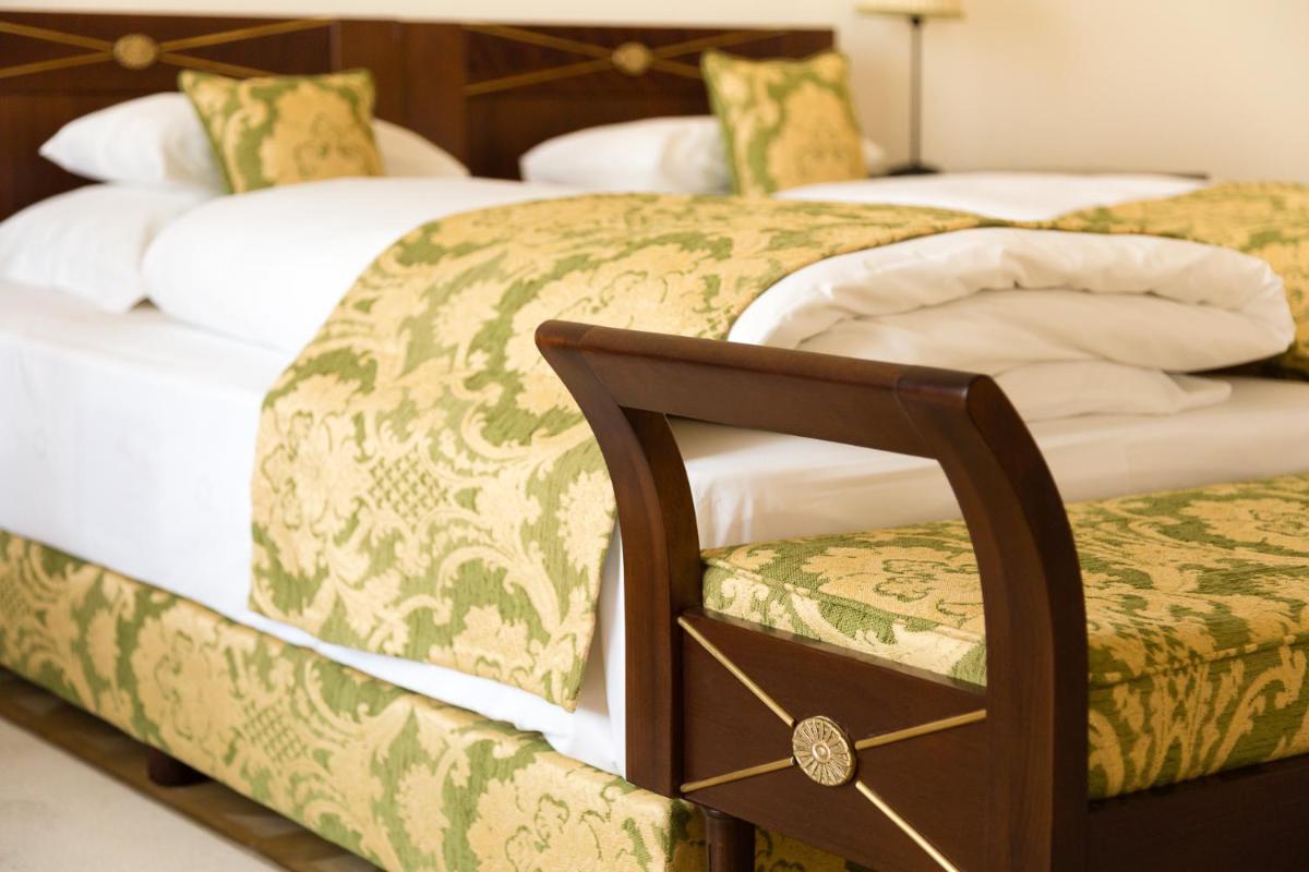 Károlyi Kastély Hotel & Restaurant