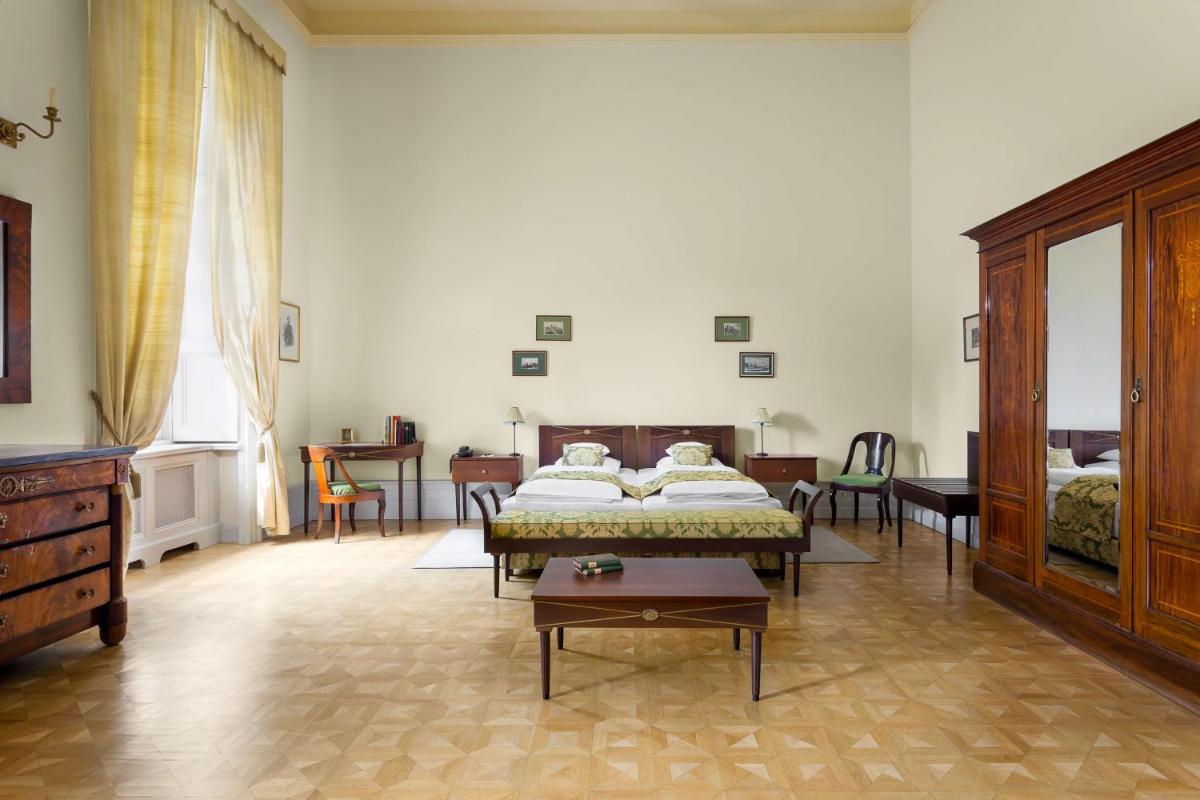 Károlyi Kastély Hotel & Restaurant