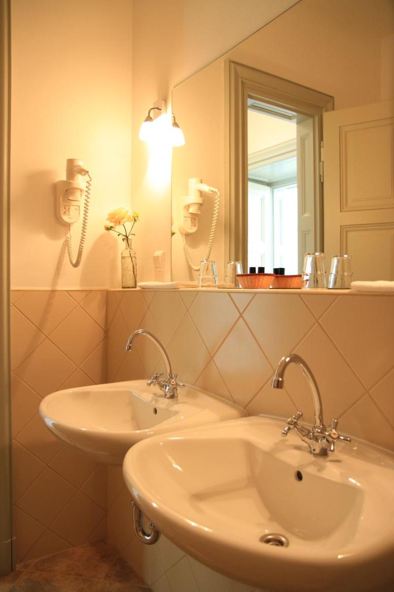 Károlyi Kastély Hotel & Restaurant