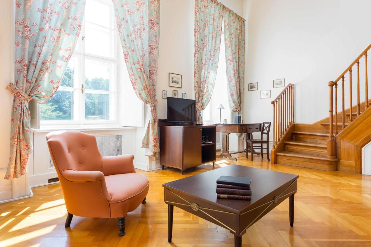 Károlyi Kastély Hotel & Restaurant