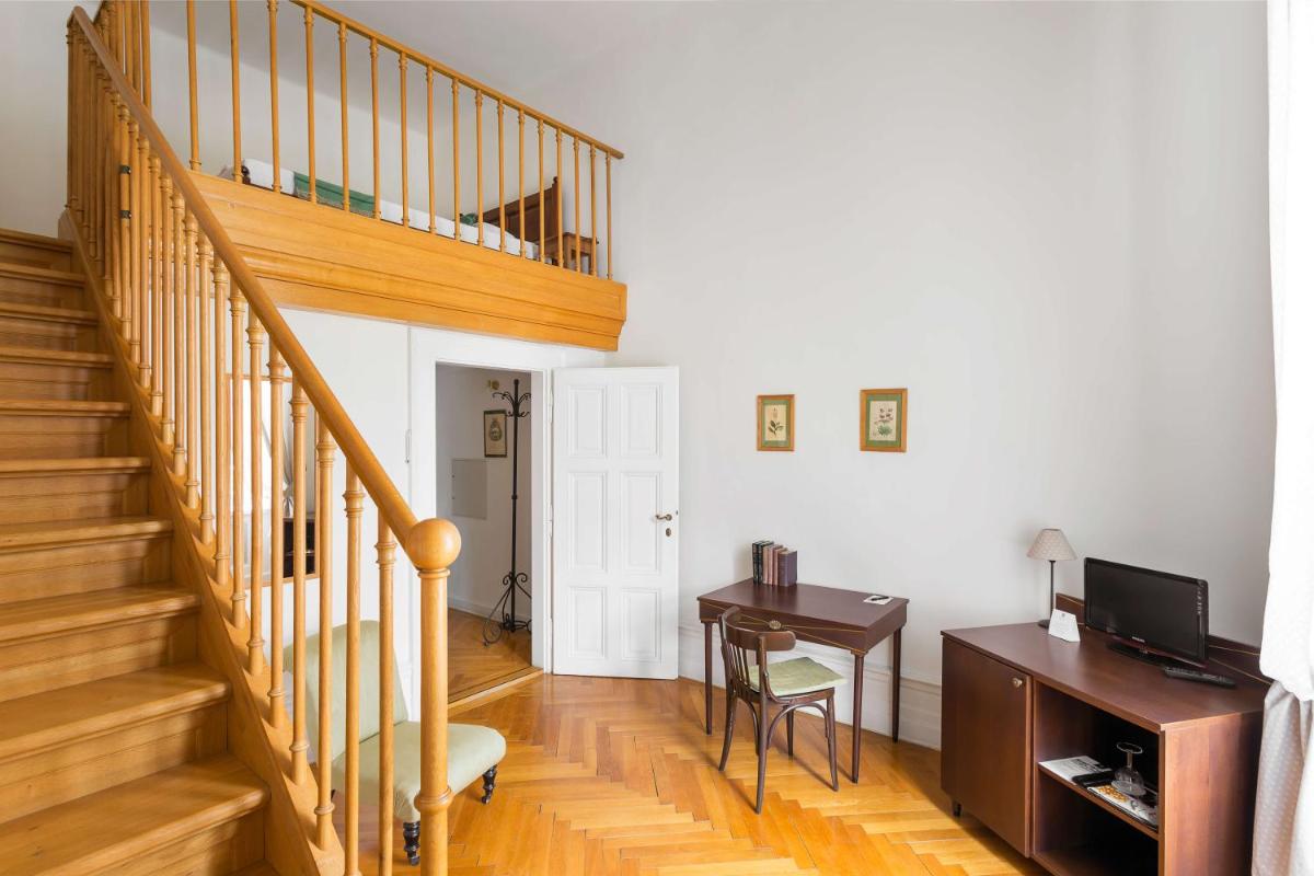 Károlyi Kastély Hotel & Restaurant