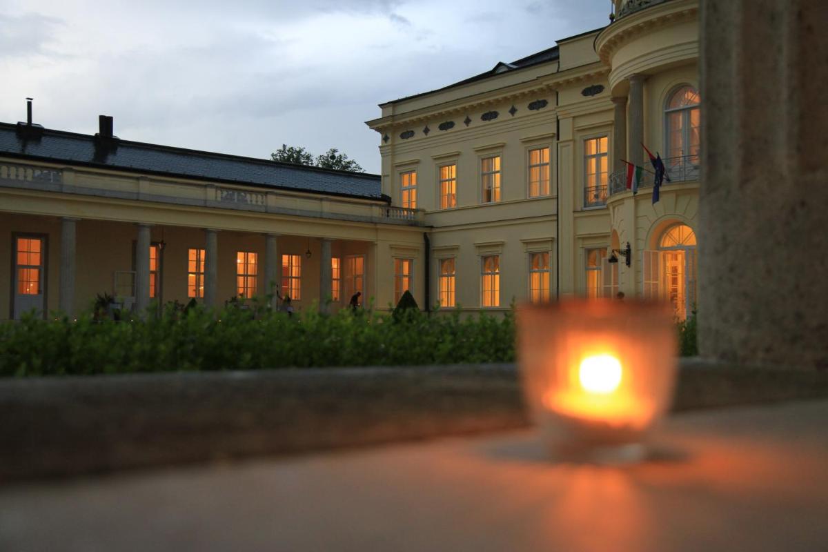 Károlyi Kastély Hotel & Restaurant