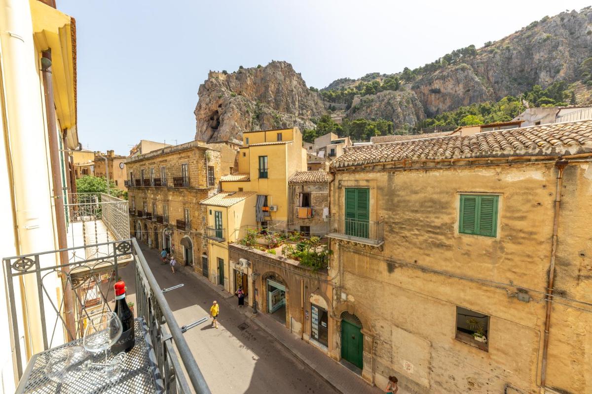 Kefalè - Suite di Charme nel Cuore di Cefalù by CEFALU BIZ