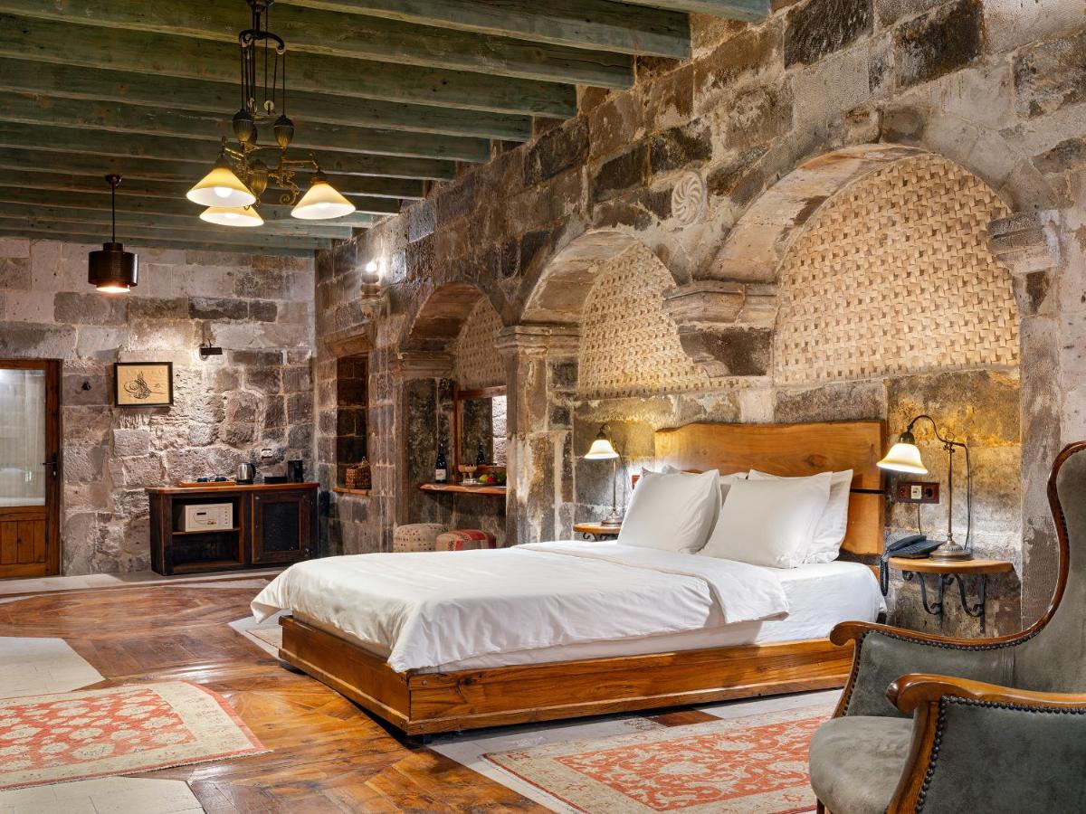 Kelebek Cave Hotel