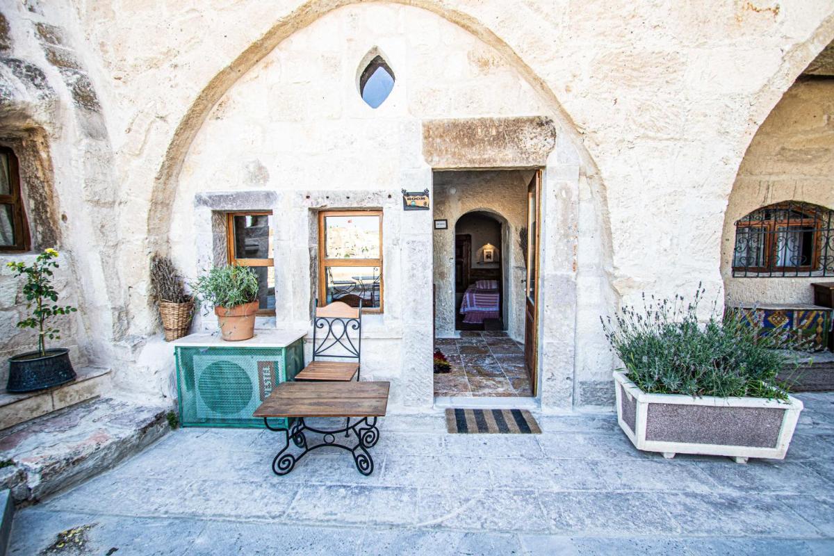 Kelebek Cave Hotel
