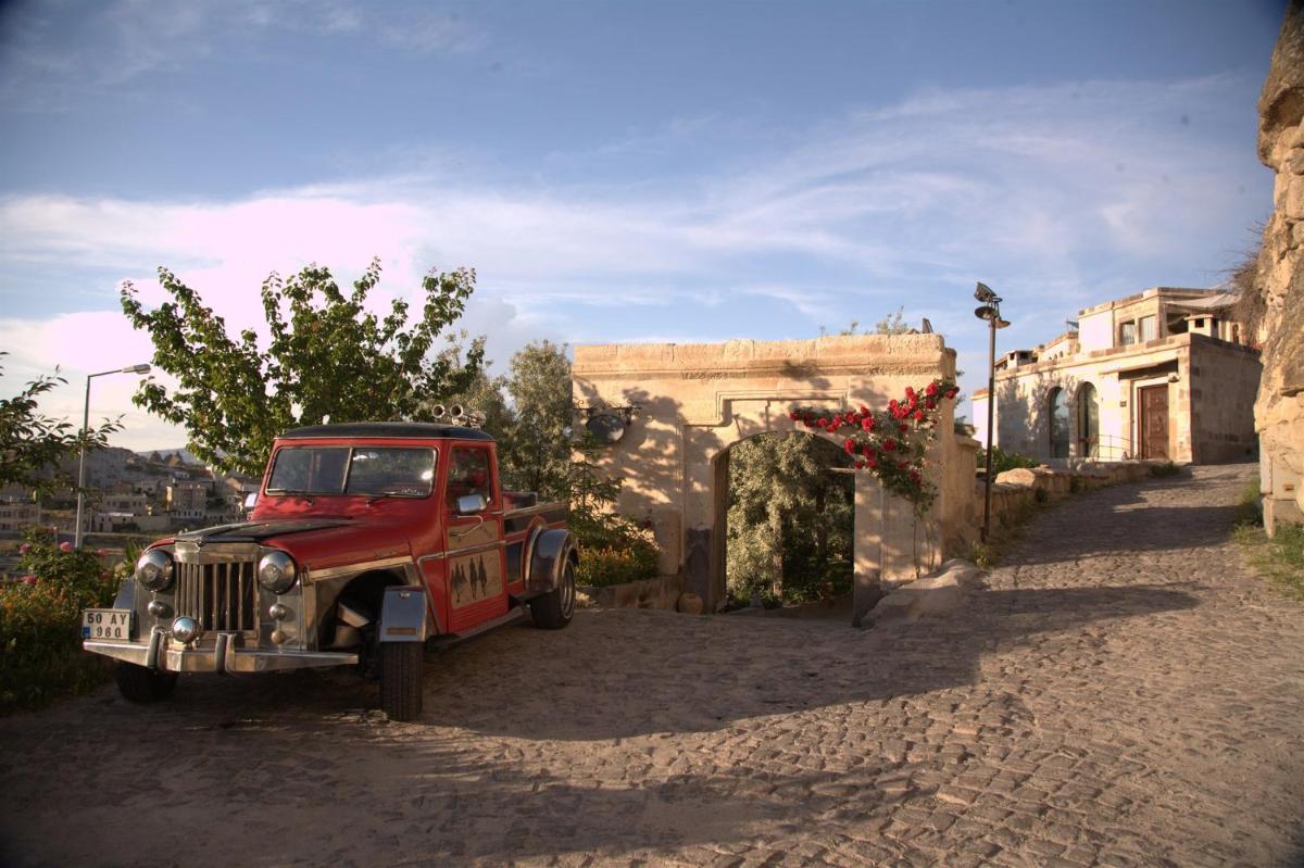 Kelebek Cave Hotel