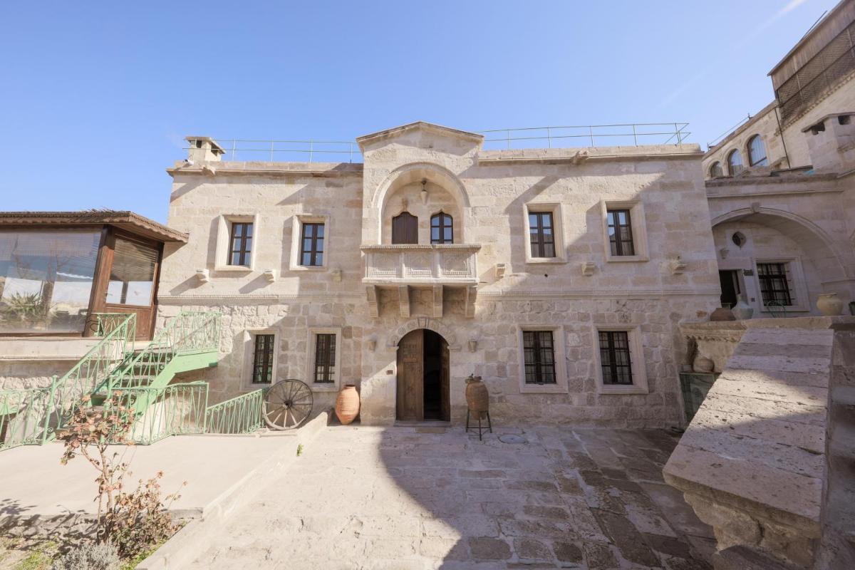 Kelebek Cave Hotel