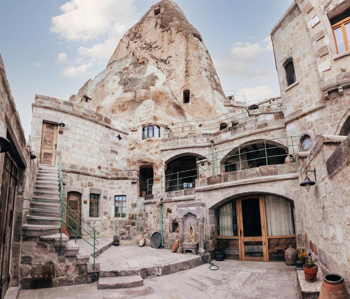 Kelebek Cave Hotel