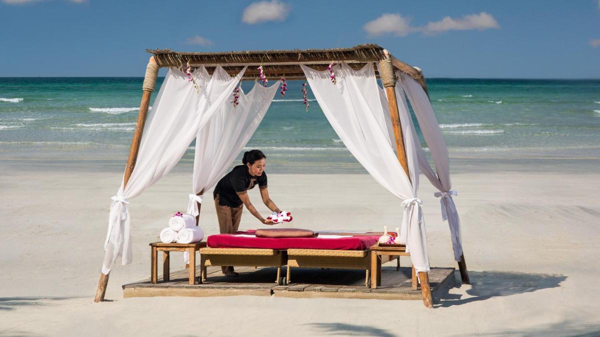 Dusit Ajman Resort & Villas