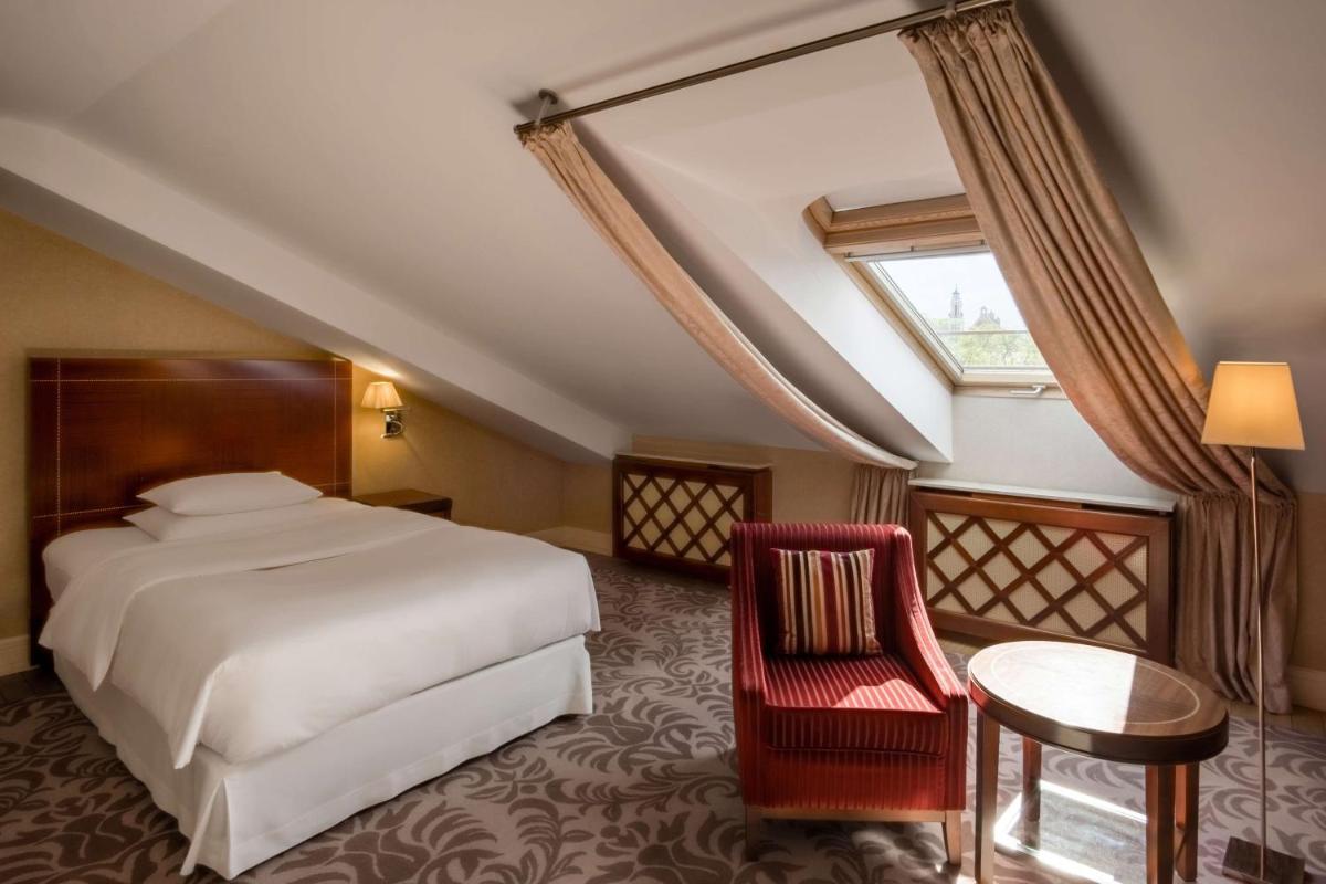 Grand Hotel Vilnius, Curio Collection by Hilton