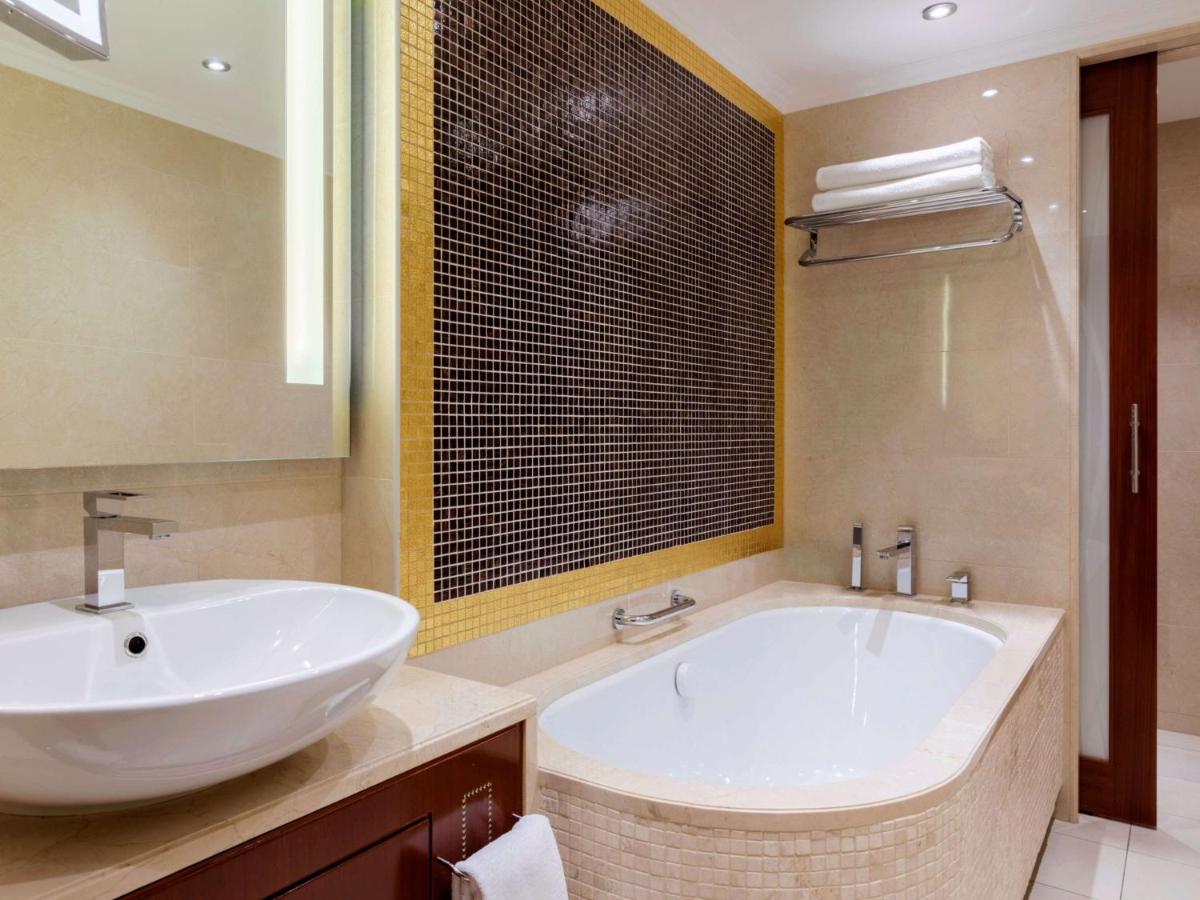 Grand Hotel Vilnius, Curio Collection by Hilton