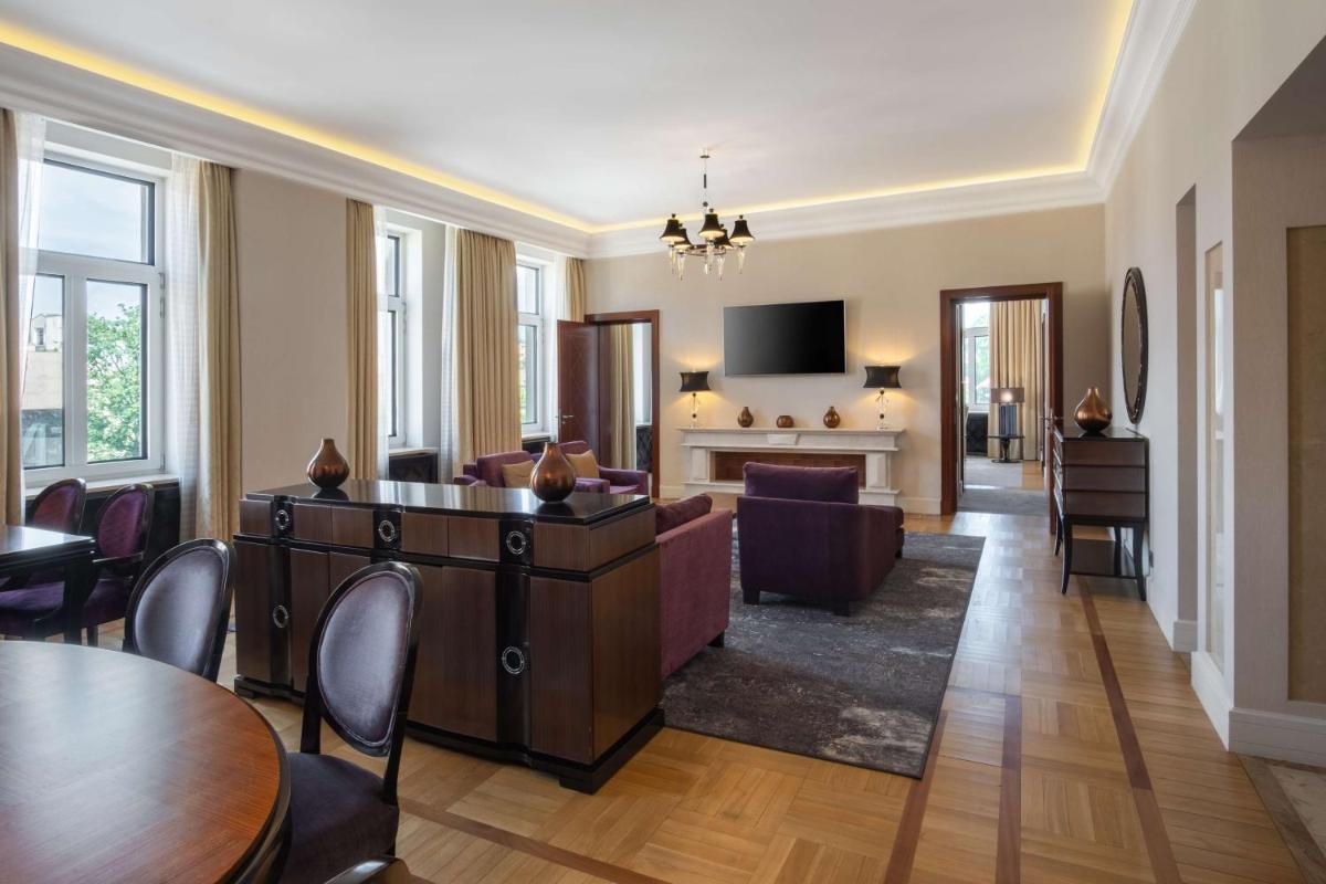 Grand Hotel Vilnius, Curio Collection by Hilton