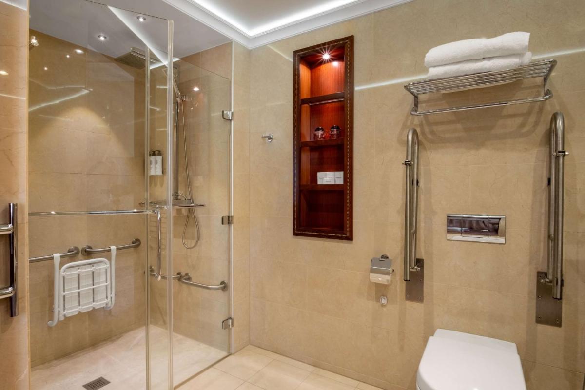 Grand Hotel Vilnius, Curio Collection by Hilton