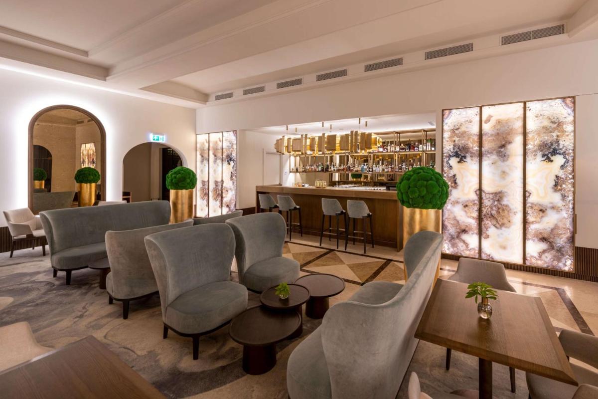 Grand Hotel Vilnius, Curio Collection by Hilton