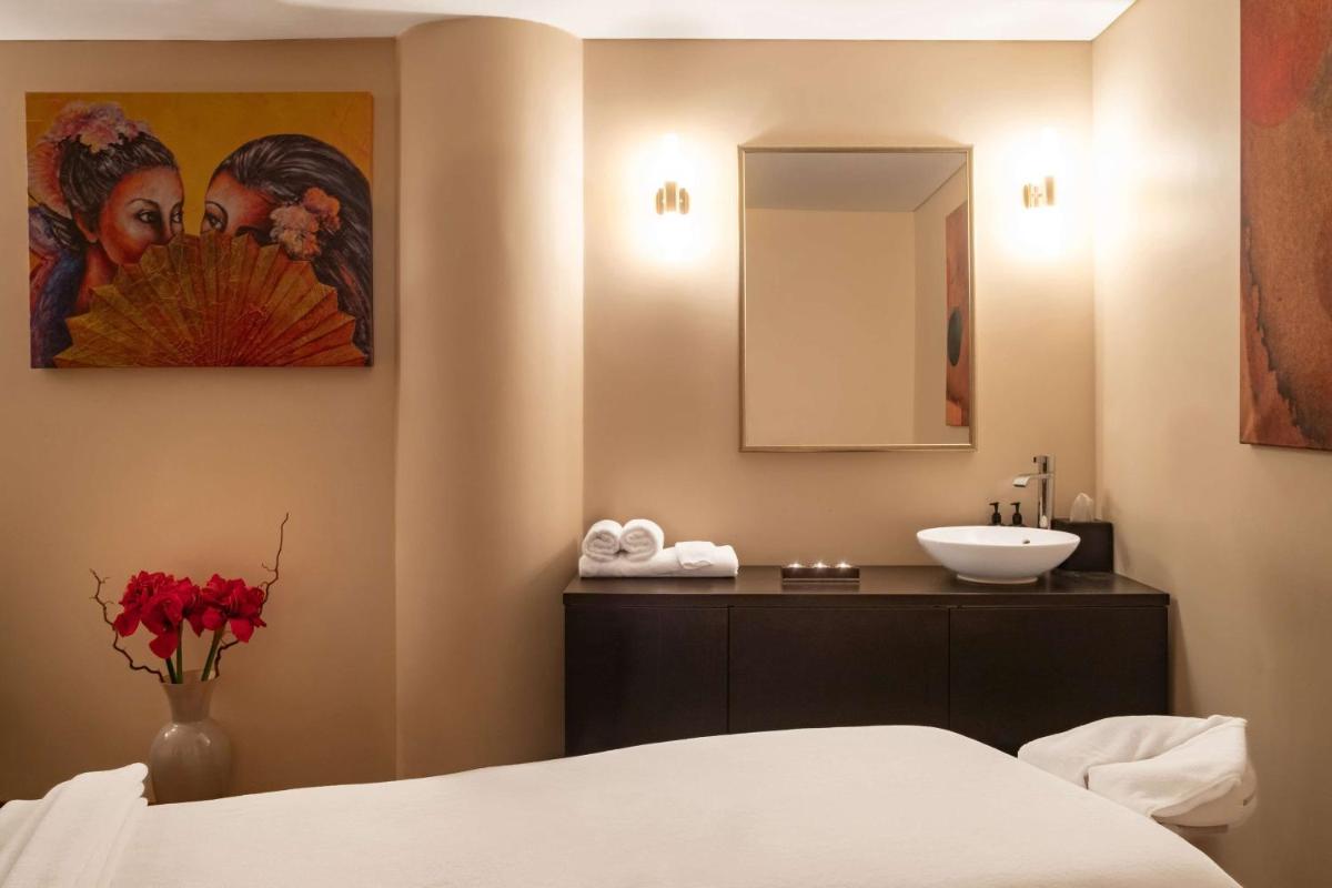 Grand Hotel Vilnius, Curio Collection by Hilton