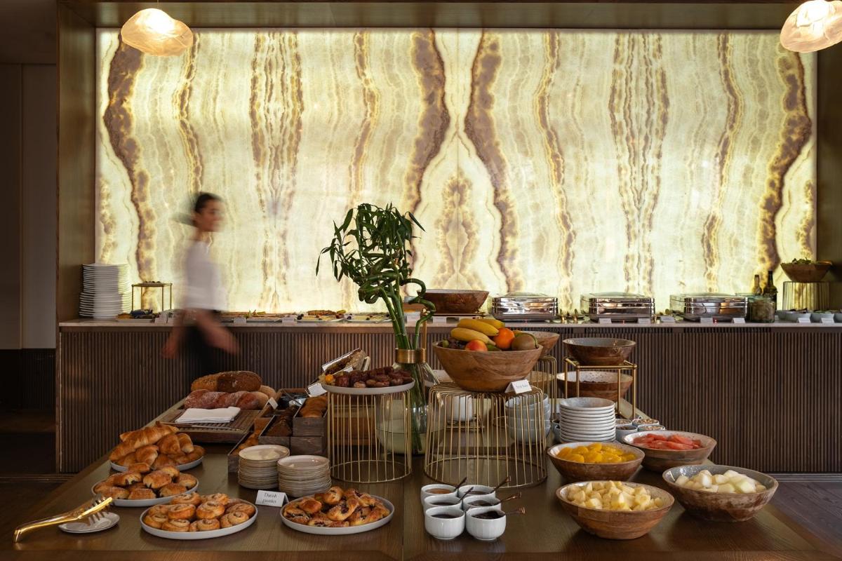 Grand Hotel Vilnius, Curio Collection by Hilton