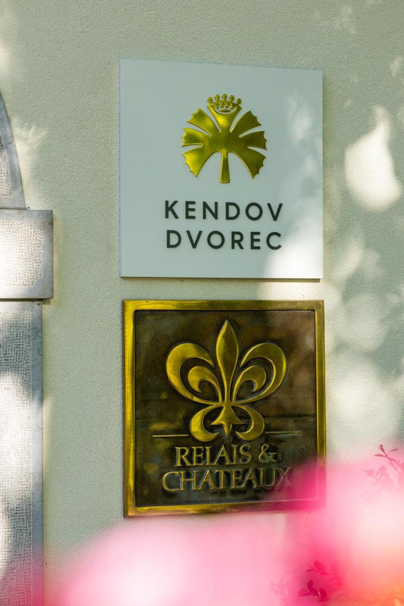 Kendov Dvorec