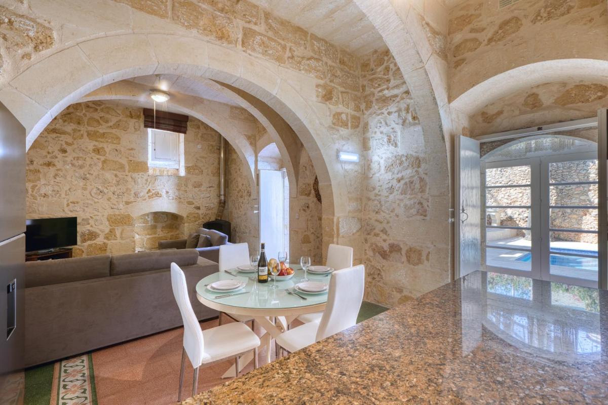 Kikka Holiday Home