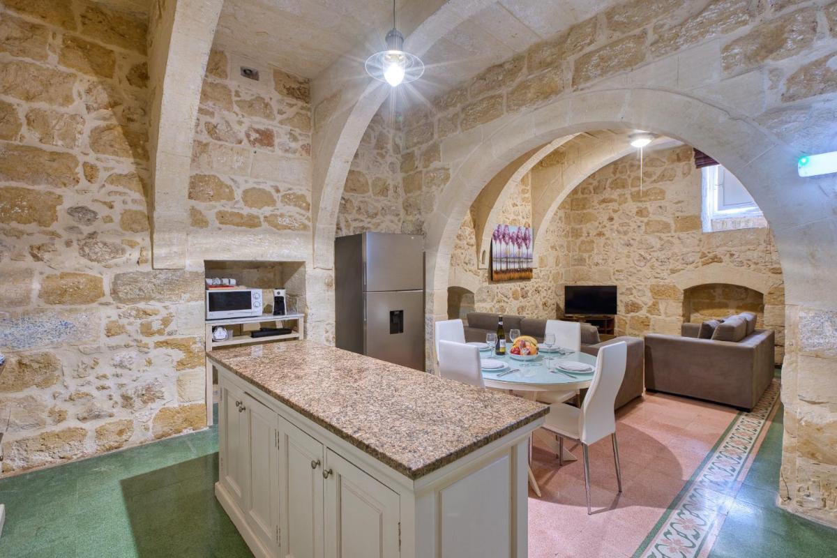 Kikka Holiday Home