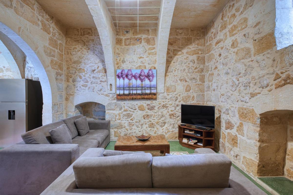 Kikka Holiday Home
