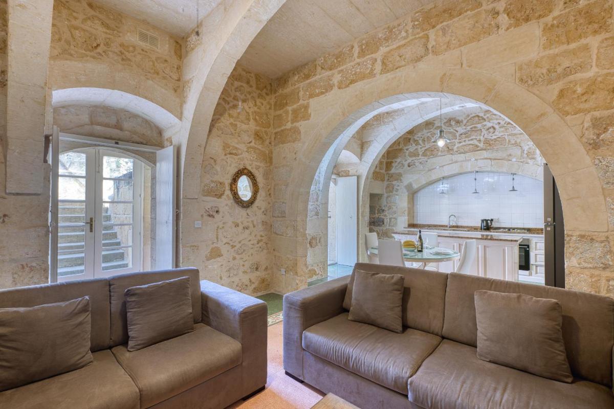 Kikka Holiday Home