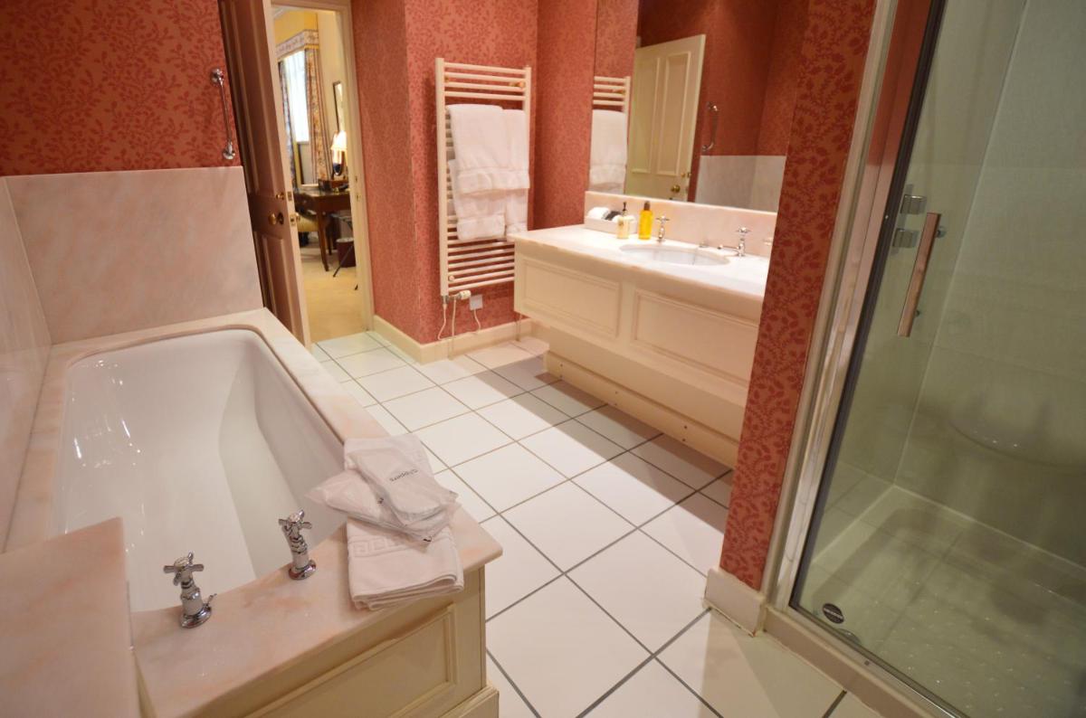 Kinloch House Hotel