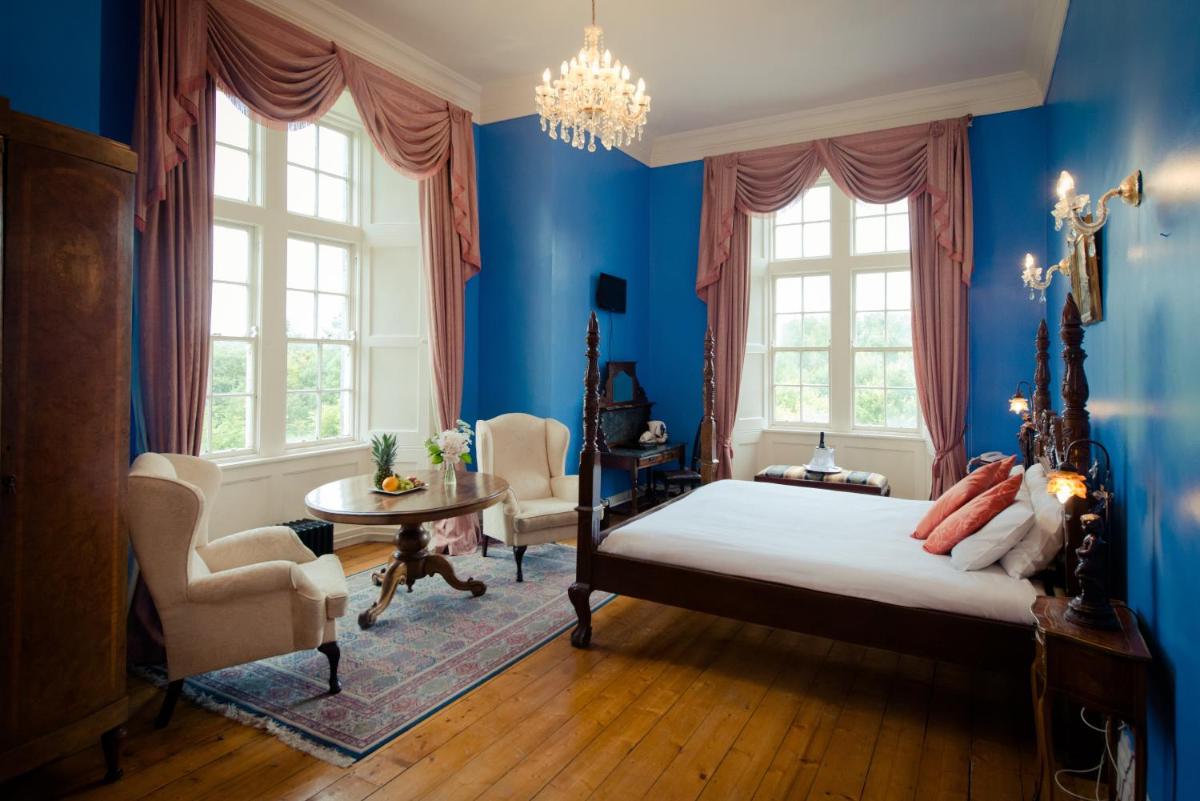 Kinnitty Castle Hotel