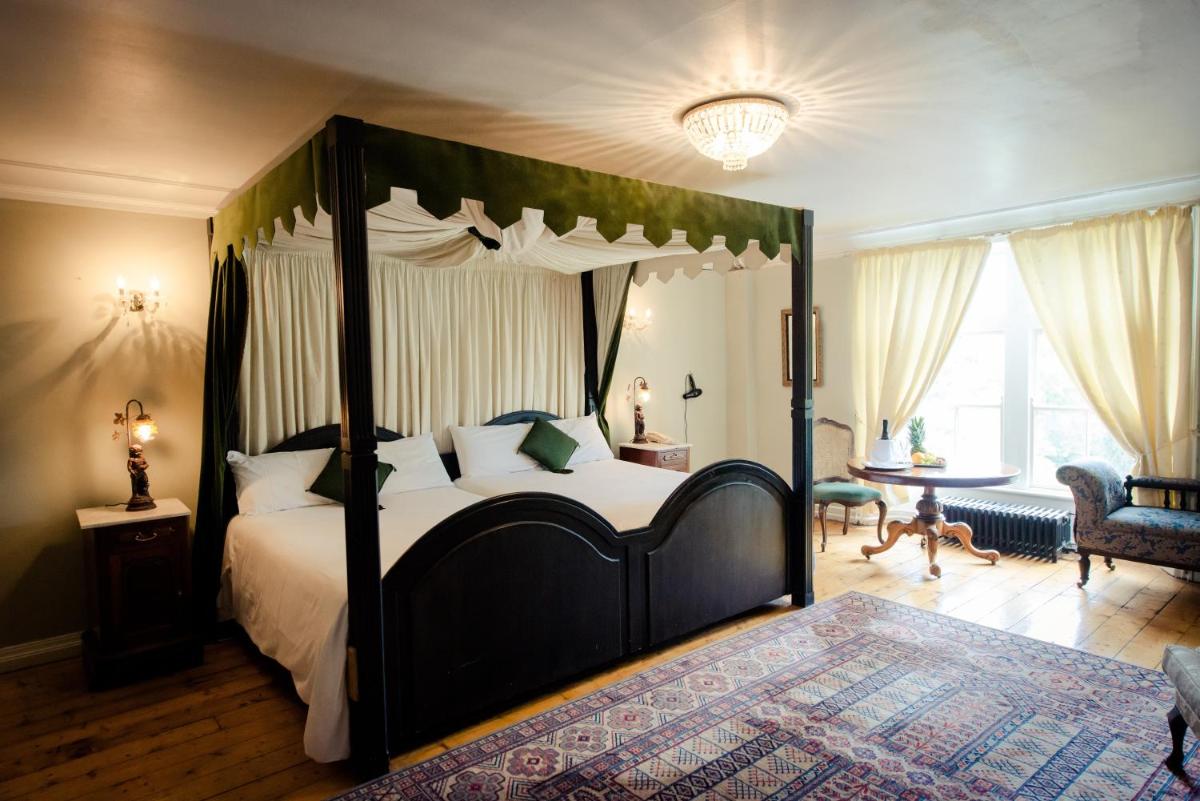 Kinnitty Castle Hotel