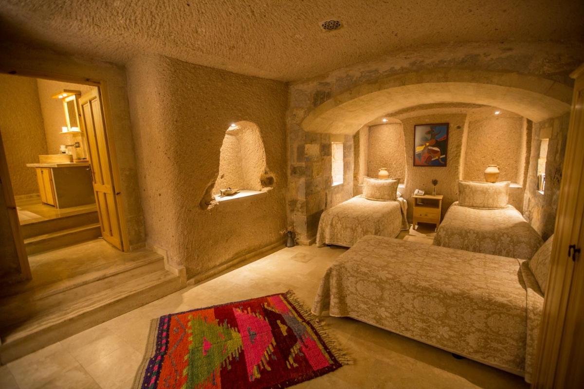 Kistar Cave Hotel